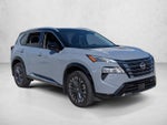 2025 Nissan Rogue FWD Platinum