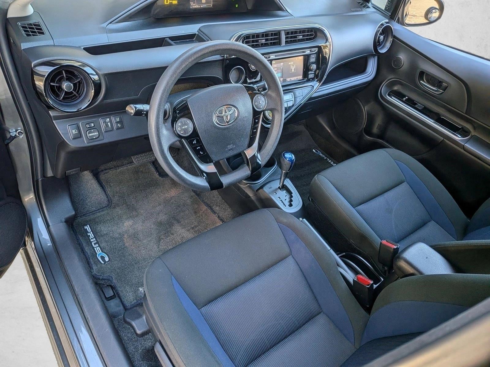 2018 Toyota Prius c Two (GS)