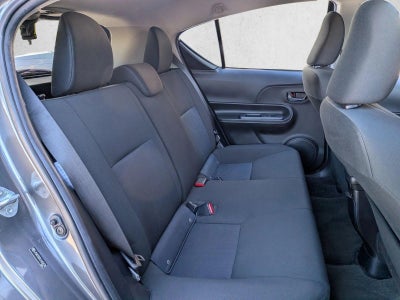 2018 Toyota Prius c Two (GS)