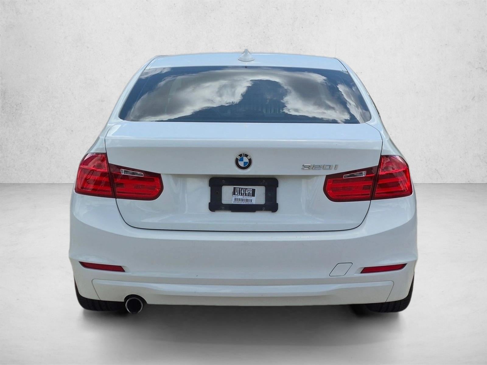 2015 BMW 320i Sedan