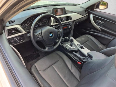 2017 BMW 320i Sedan