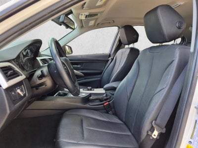 2017 BMW 320i Sedan