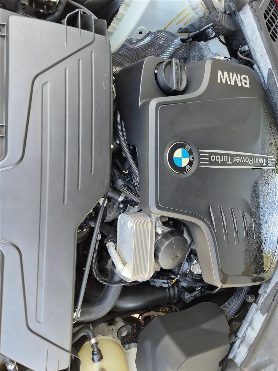 2017 BMW 320i Sedan