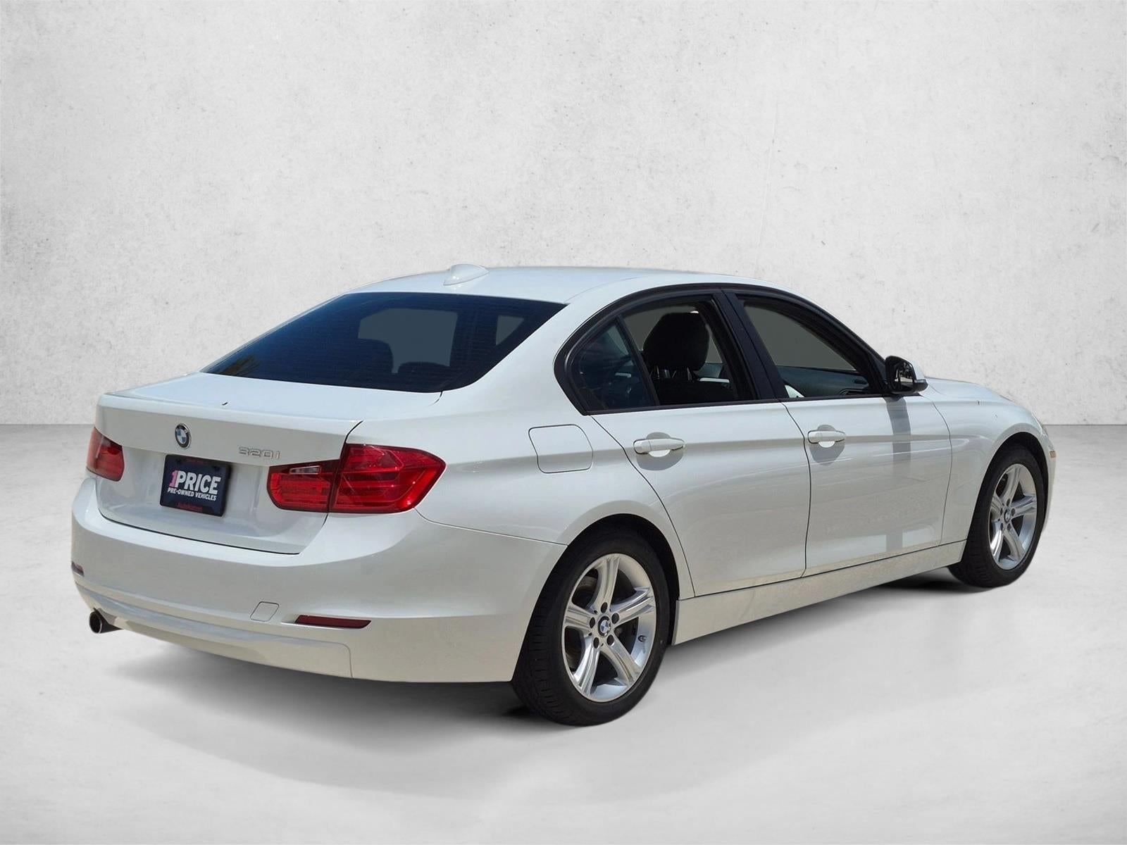 2017 BMW 320i Sedan