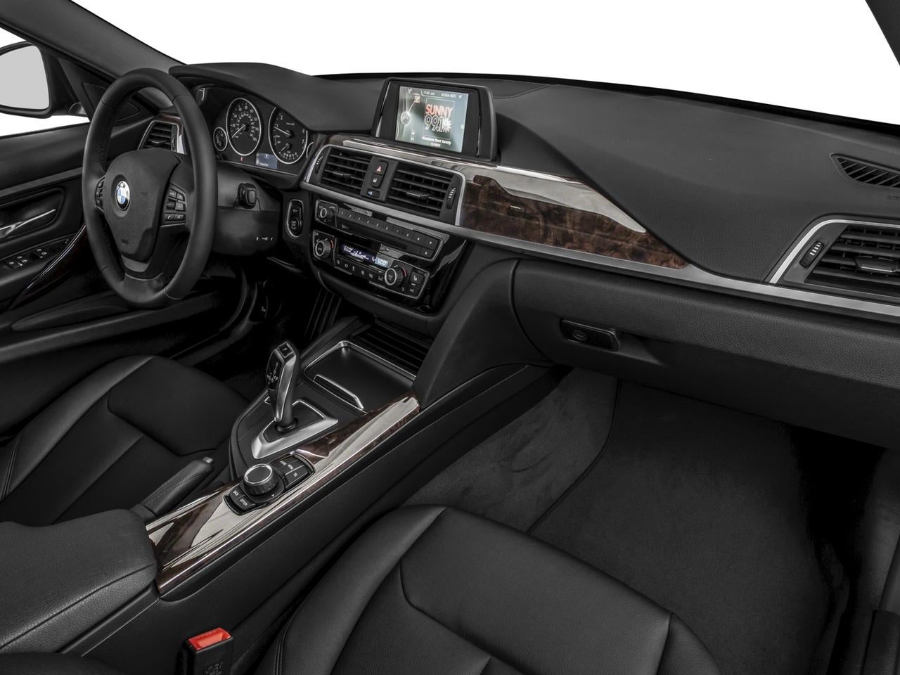 2017 BMW 320i Sedan