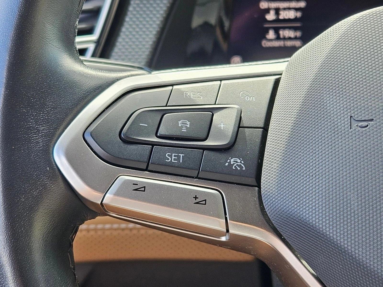 2024 Volkswagen Atlas Cross Sport 2.0T SEL R-Line 4MOTION