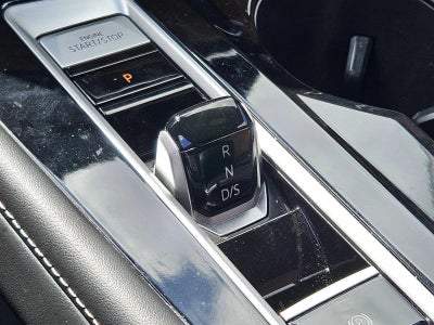 2024 Volkswagen Atlas Cross Sport 2.0T SEL R-Line 4MOTION