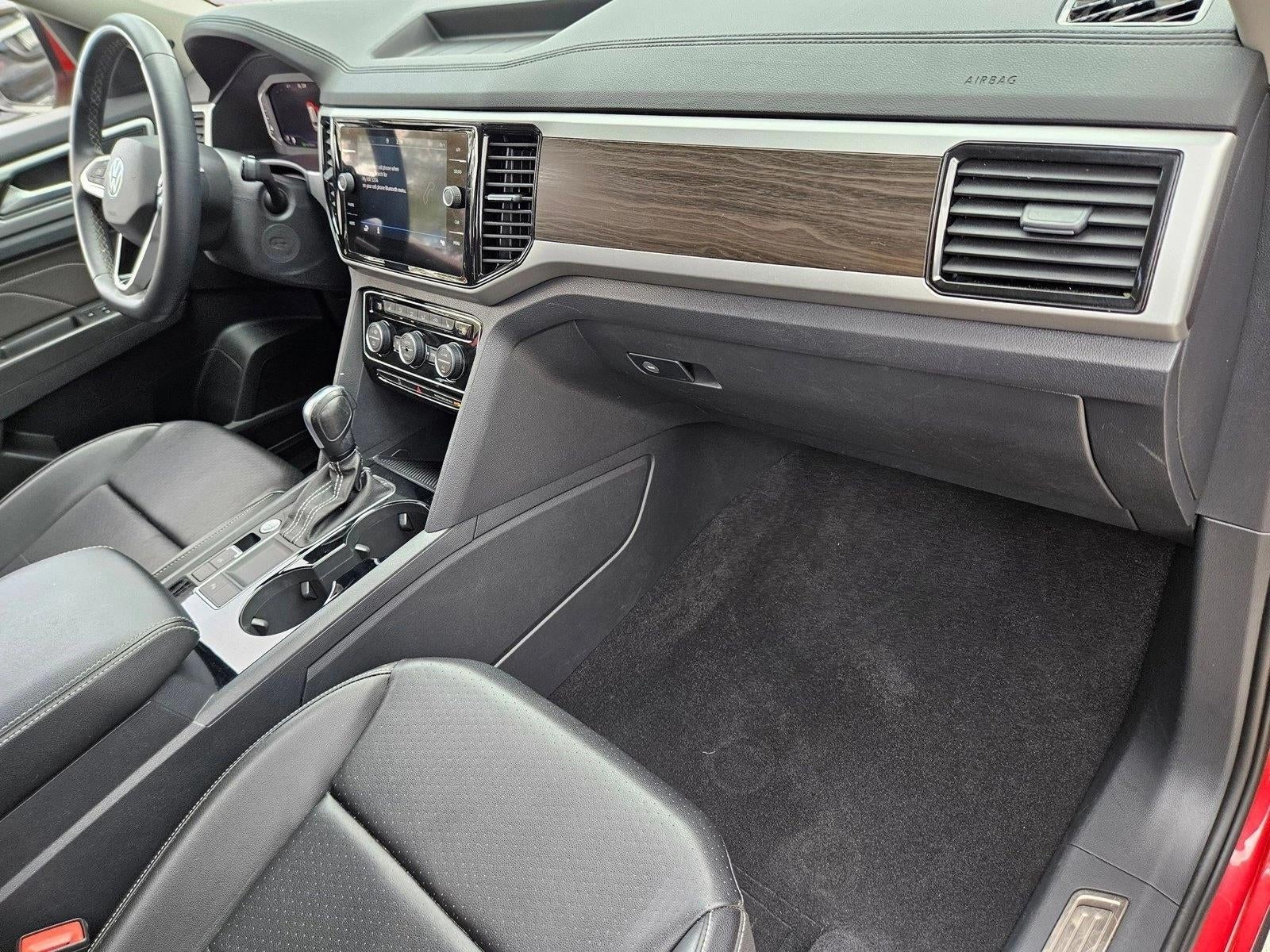 2022 Volkswagen Atlas 2.0T SE w/Technology FWD