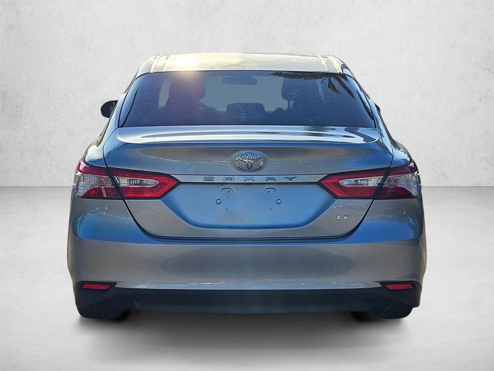 2018 Toyota Camry LE Auto (SE)