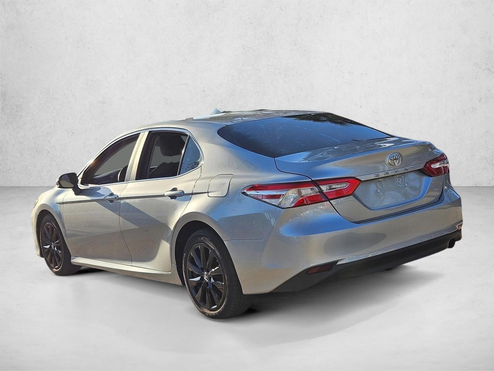 2018 Toyota Camry LE Auto (SE)