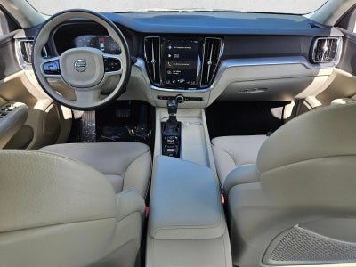 2020 Volvo S60 T5 FWD Momentum