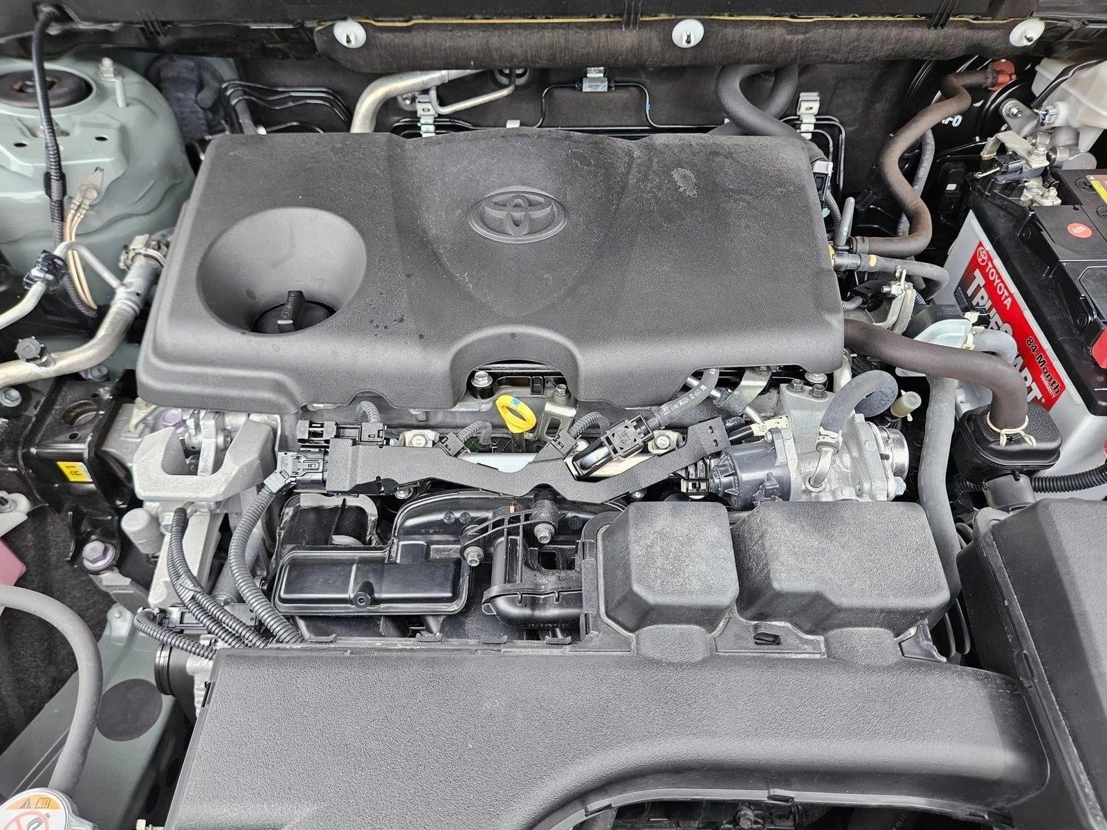 2022 Toyota RAV4 XLE FWD (GS)