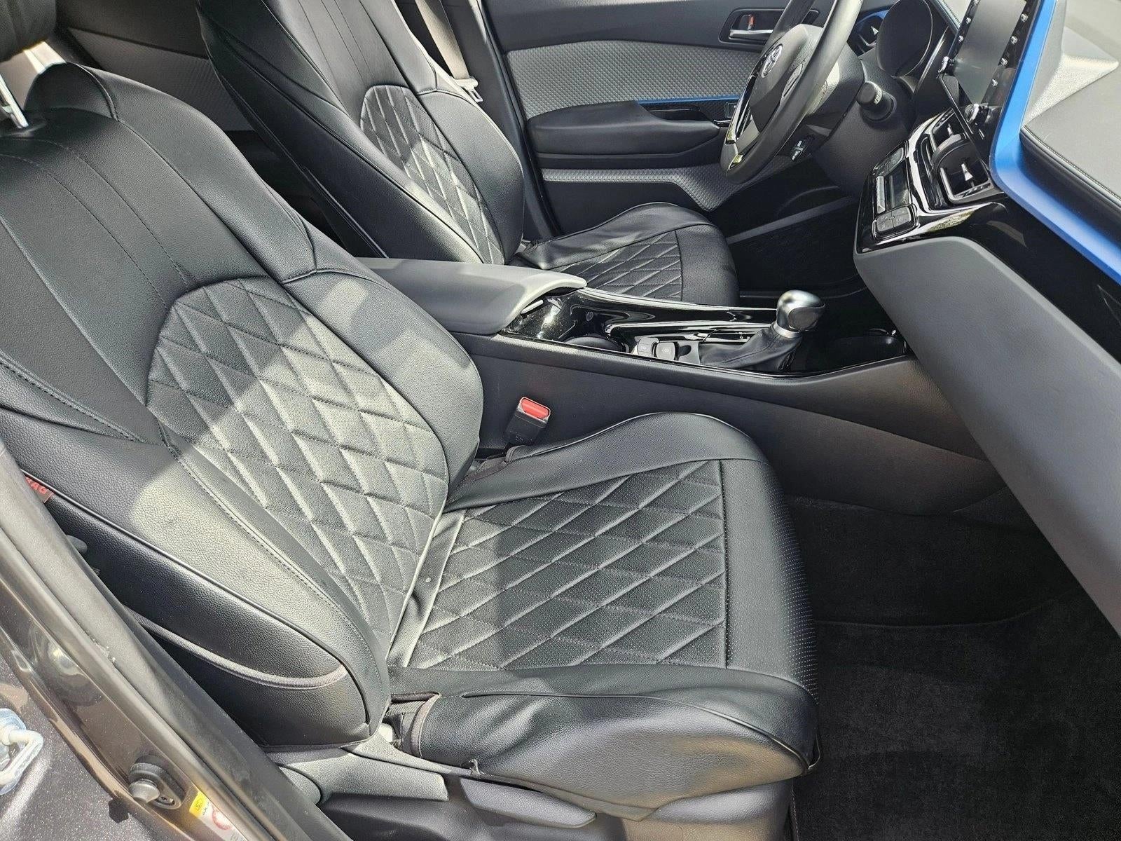 2019 Toyota C-HR XLE FWD (Natl)