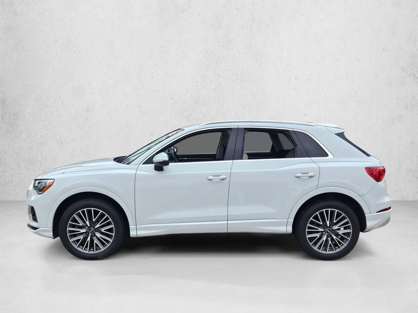 2022 Audi Q3 Premium 40 TFSI quattro