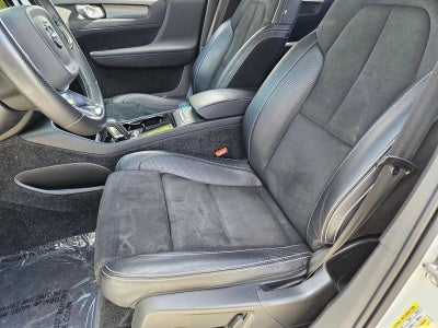 2021 Volvo XC40 Recharge P8 eAWD Pure Electric