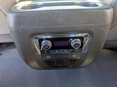 2023 GMC Yukon 2WD 4dr SLT