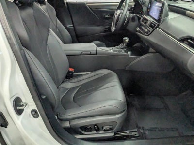 2022 Lexus ES 300h F SPORT FWD