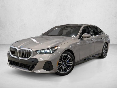 2026 BMW 550e xDrive Sedan