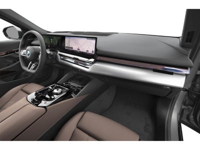 2026 BMW 550e xDrive Sedan