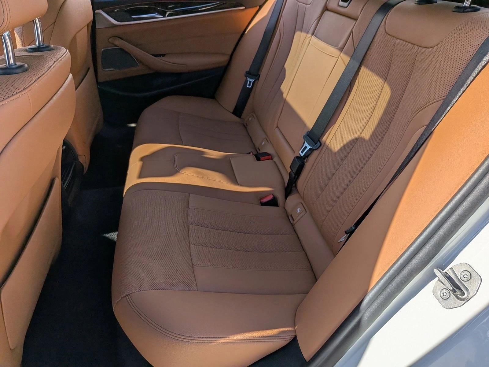 2021 BMW 540i Sedan