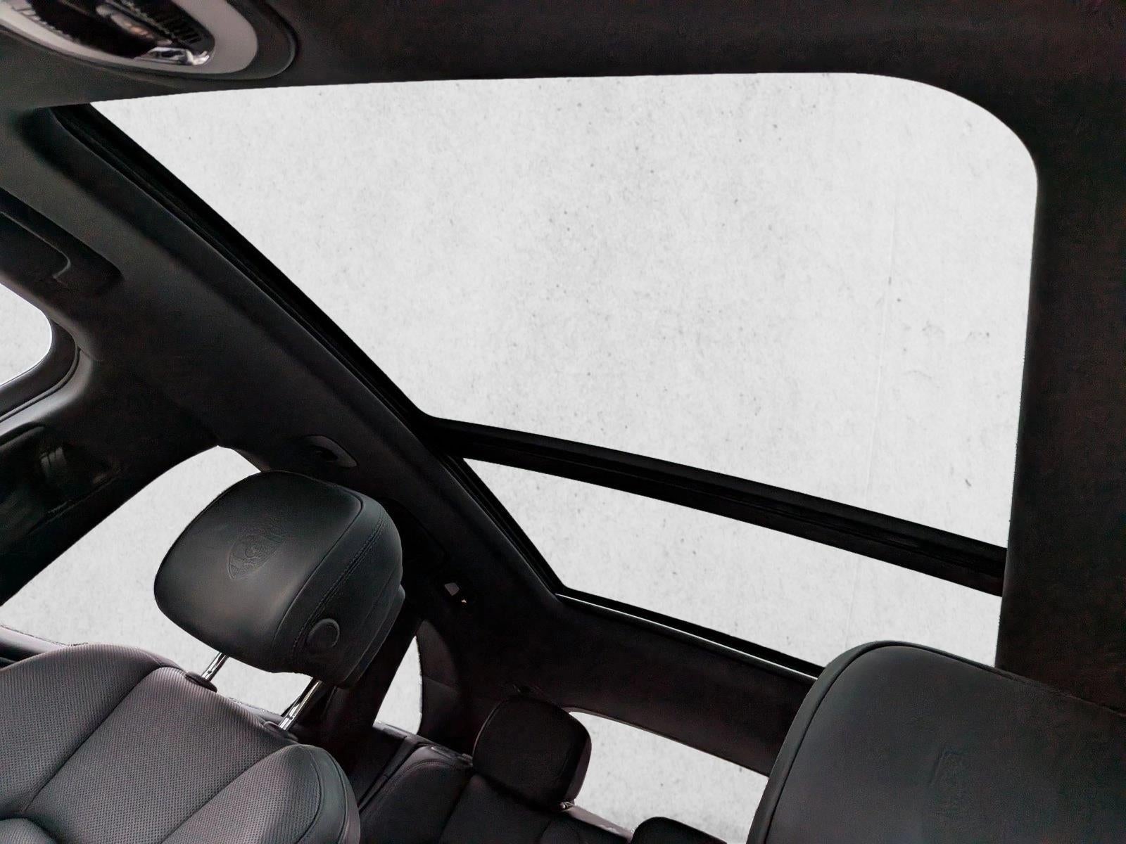 2021 Porsche Macan AWD