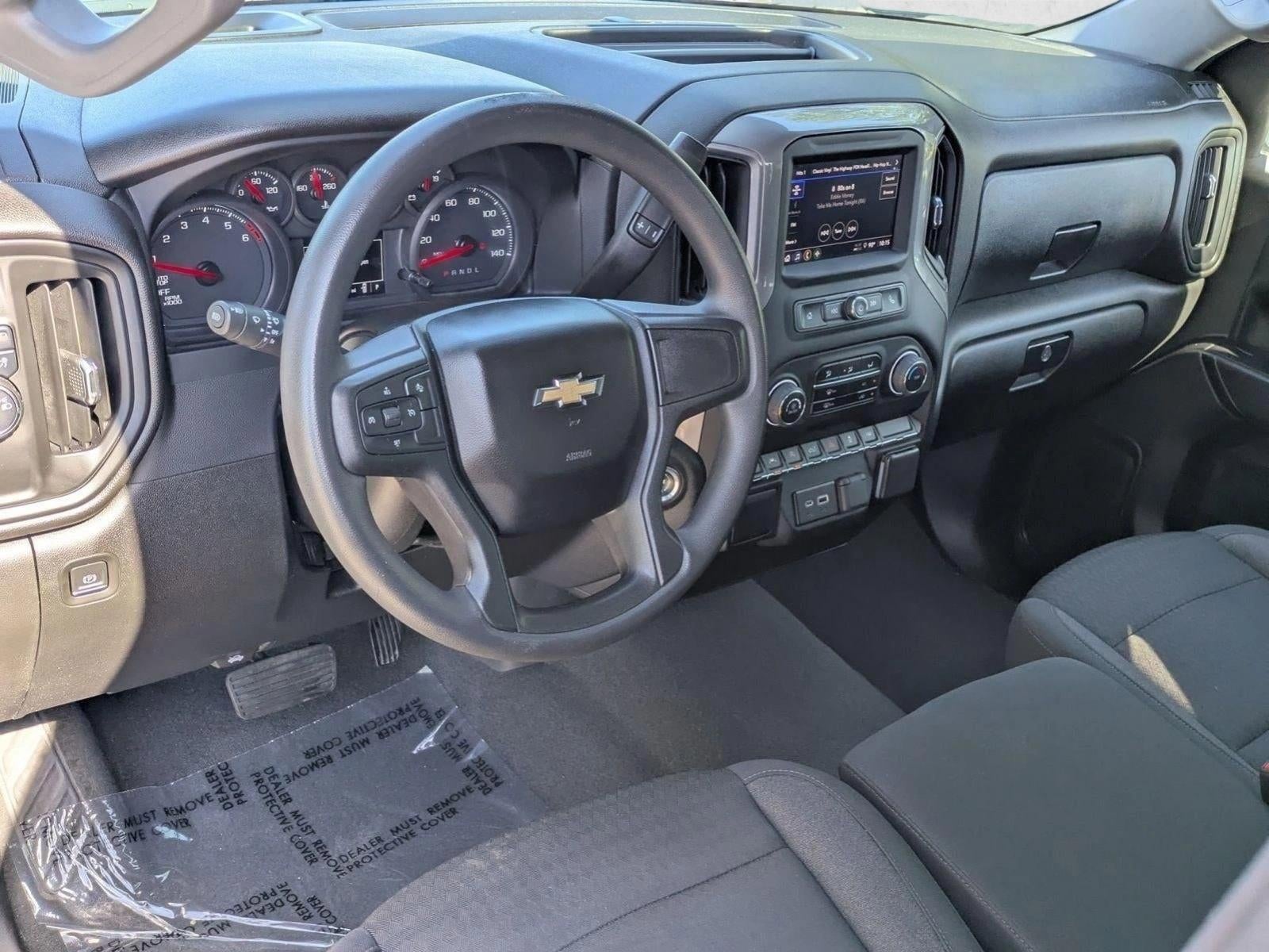 2022 Chevrolet Silverado 1500 Crew Cab Short Box 2-Wheel Drive Custom