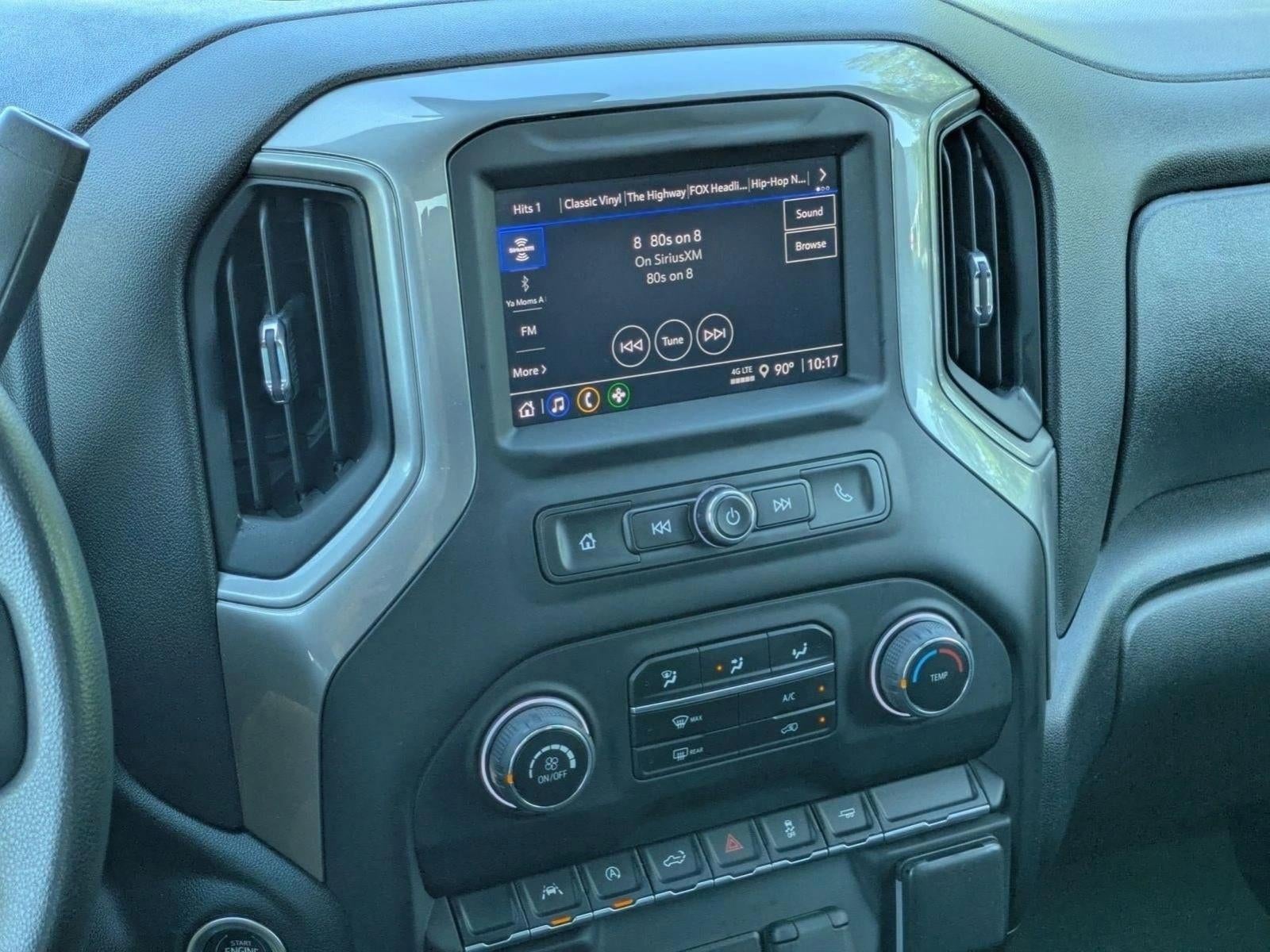 2022 Chevrolet Silverado 1500 Crew Cab Short Box 2-Wheel Drive Custom