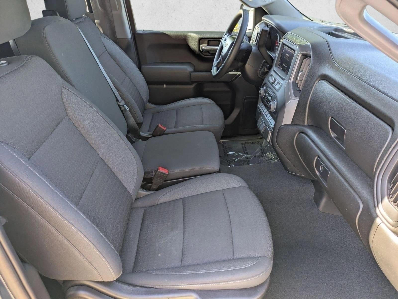 2022 Chevrolet Silverado 1500 Crew Cab Short Box 2-Wheel Drive Custom