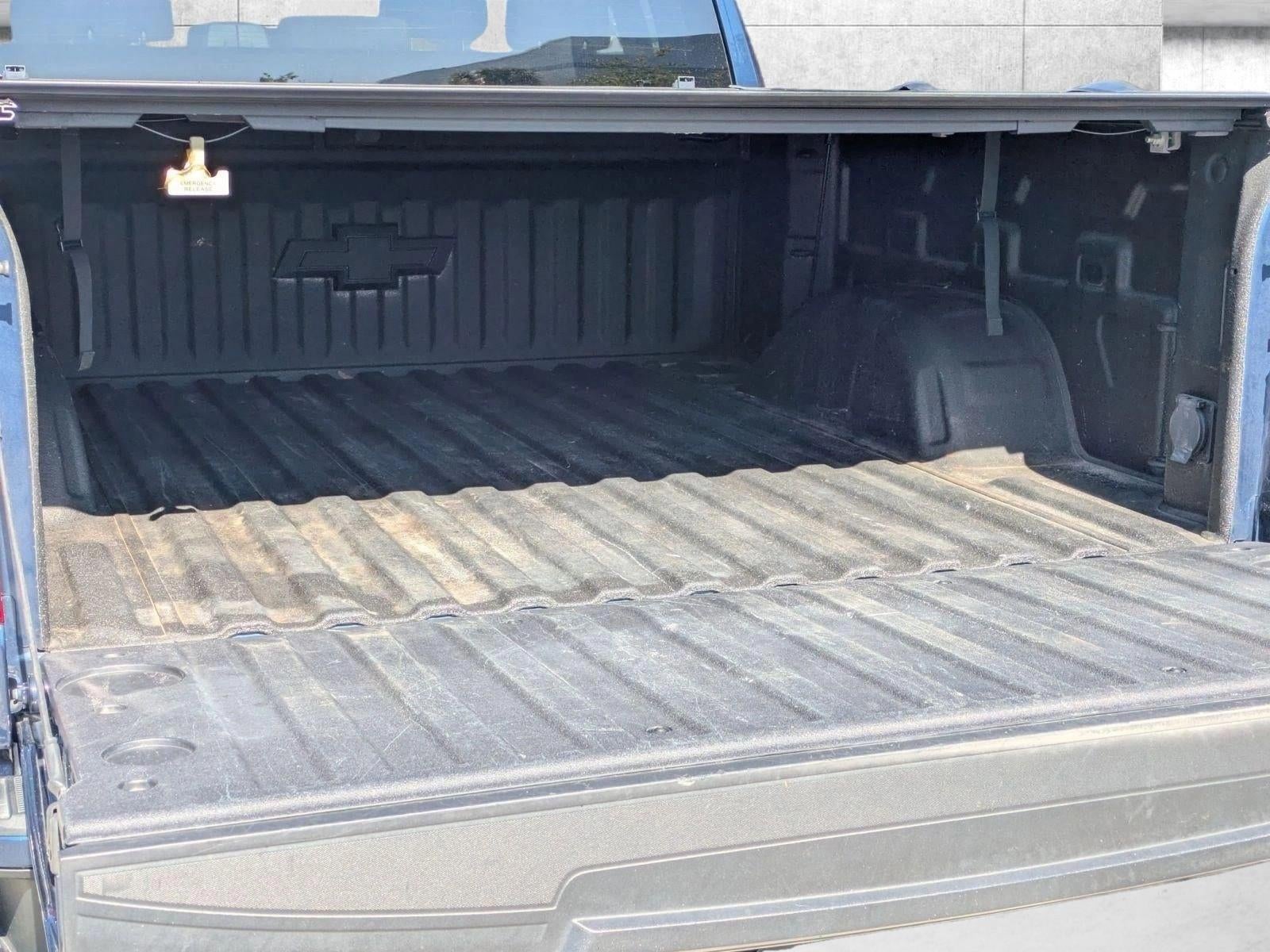 2022 Chevrolet Silverado 1500 Crew Cab Short Box 2-Wheel Drive Custom
