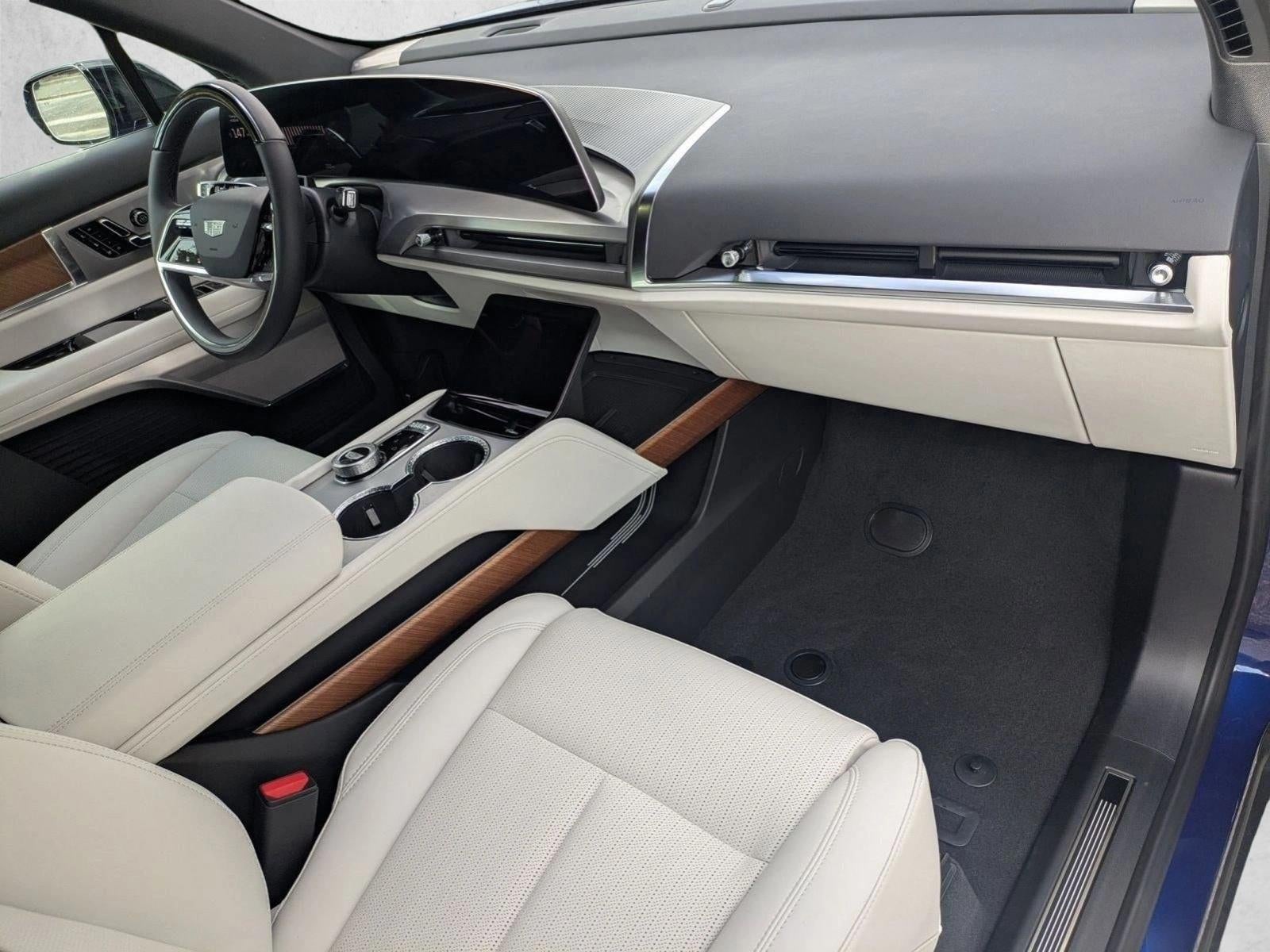 2026 Cadillac VISTIQ AWD 4dr Sport