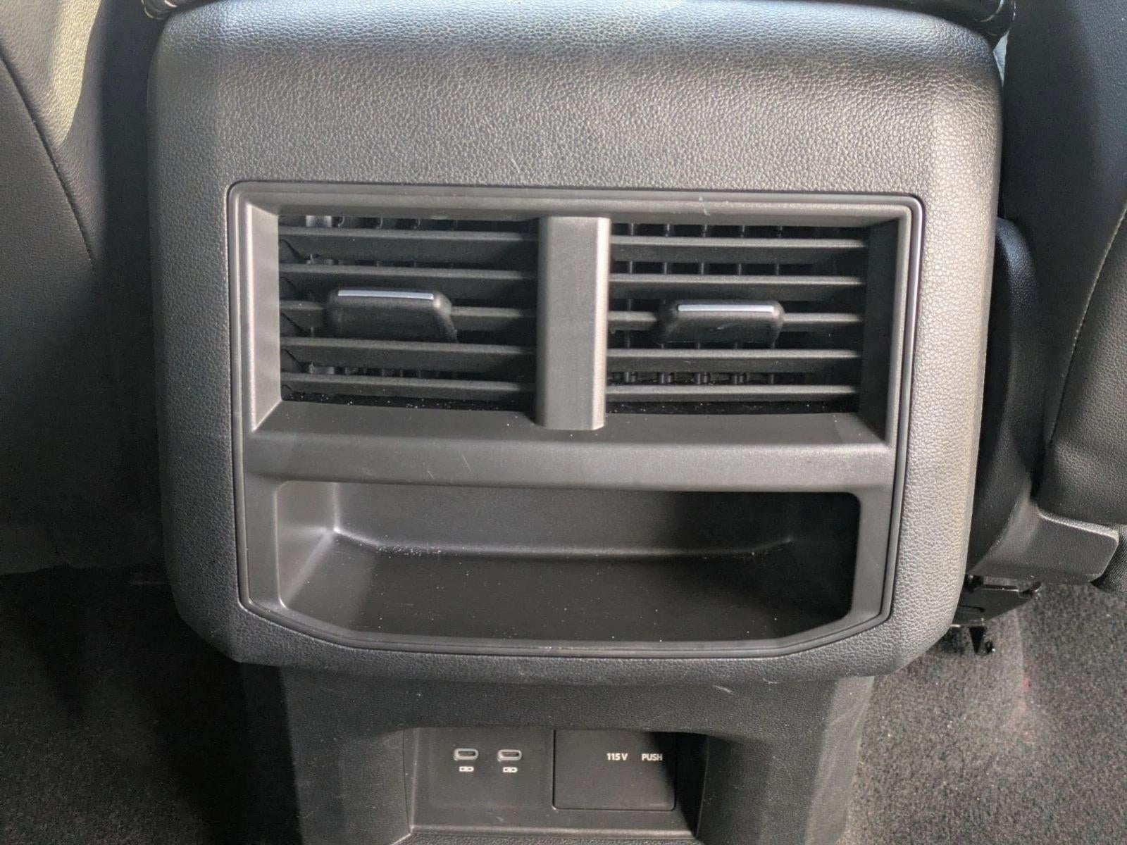 2022 Volkswagen Atlas Cross Sport 2.0T SE w/Technology FWD