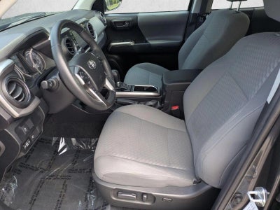 2022 Toyota Tacoma 4WD 4WD SR5 Double Cab 5' Bed V6 AT (Natl)