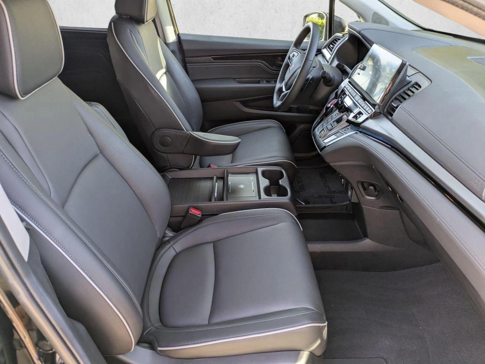 2025 Honda Odyssey Touring Auto