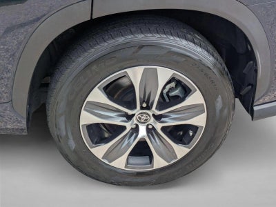 2022 Toyota Highlander Hybrid XLE FWD (Natl)