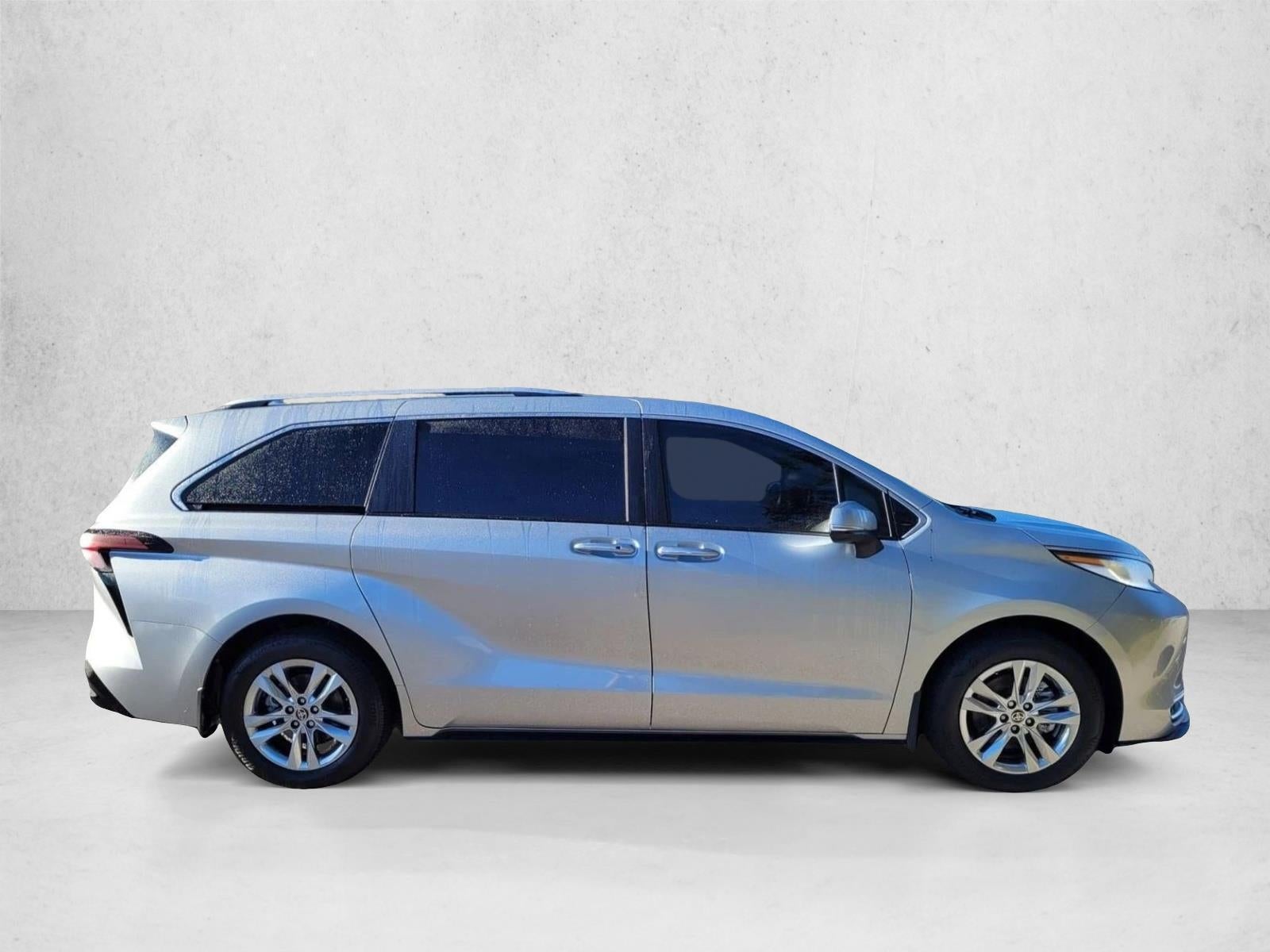 2023 Toyota Sienna Limited AWD 7-Passenger (Natl)