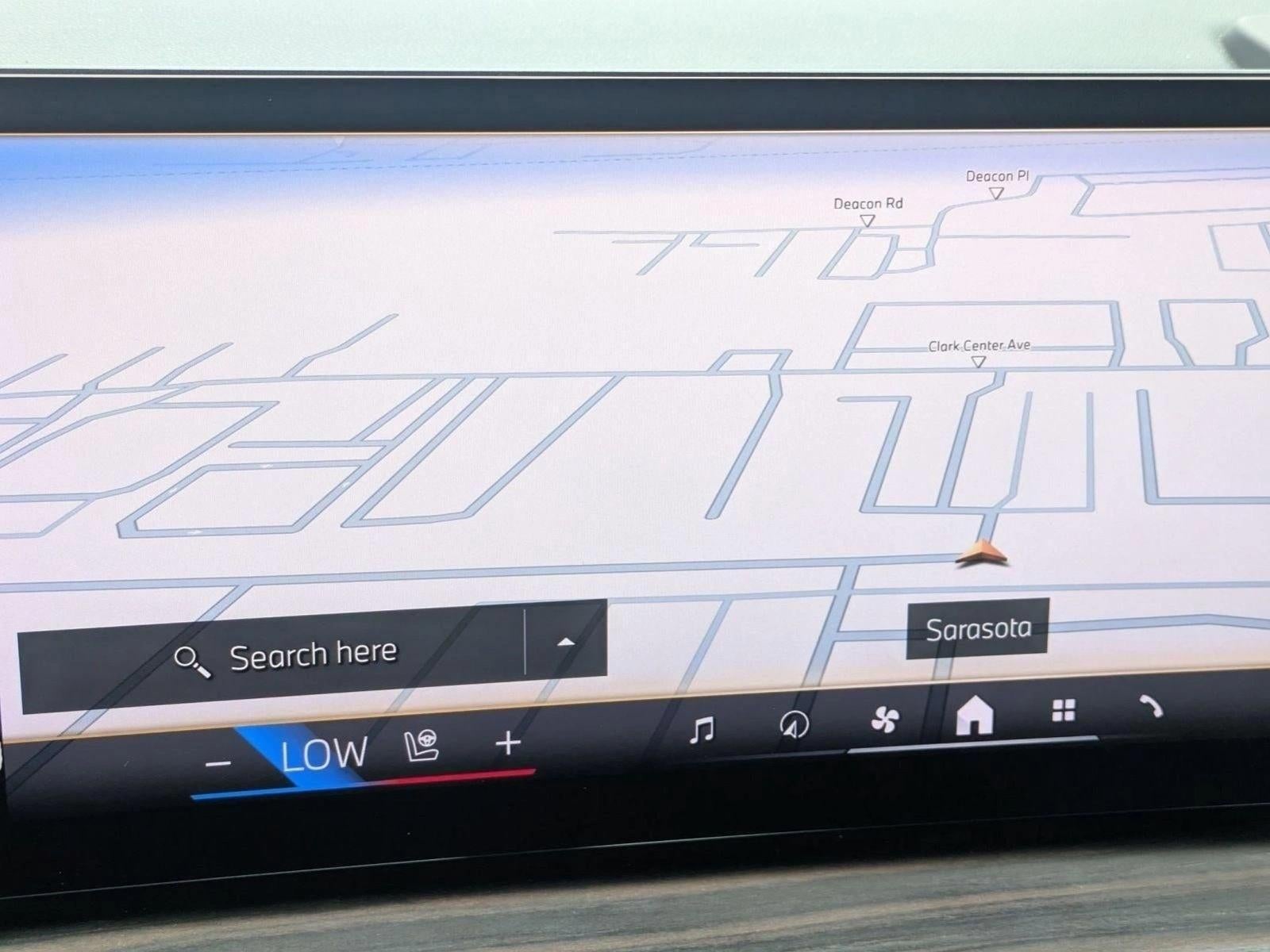 2024 BMW X7 xDrive40i Sports Activity Vehicle