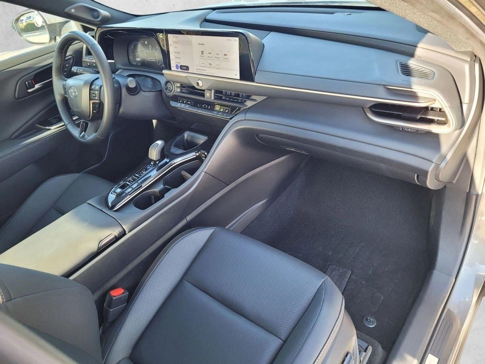 2024 Toyota Crown Limited AWD (Natl)