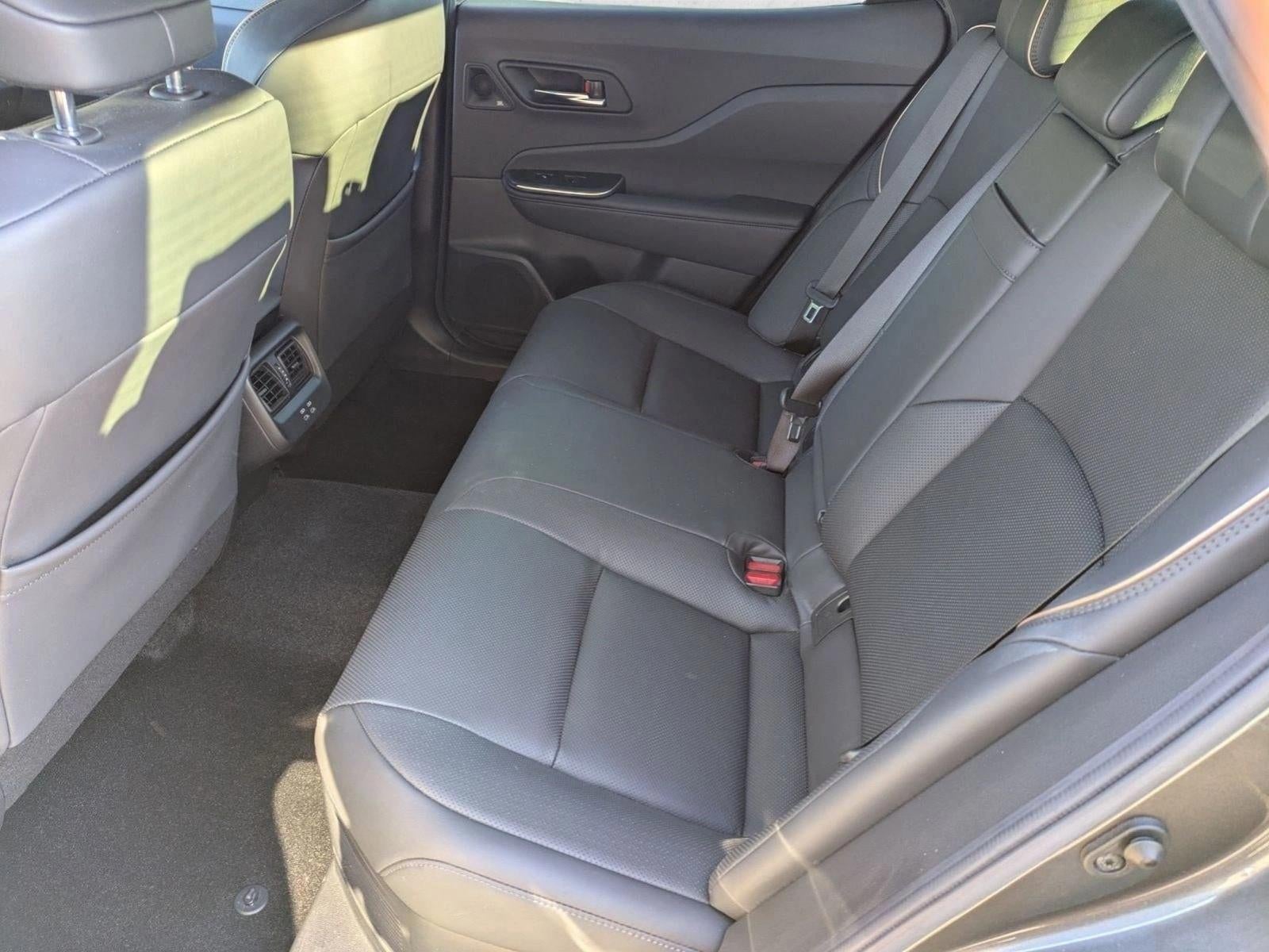 2023 Toyota Crown Limited AWD (Natl)