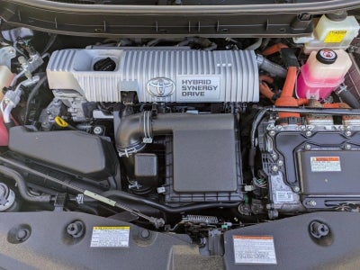 2017 Toyota Prius v Four (Natl)