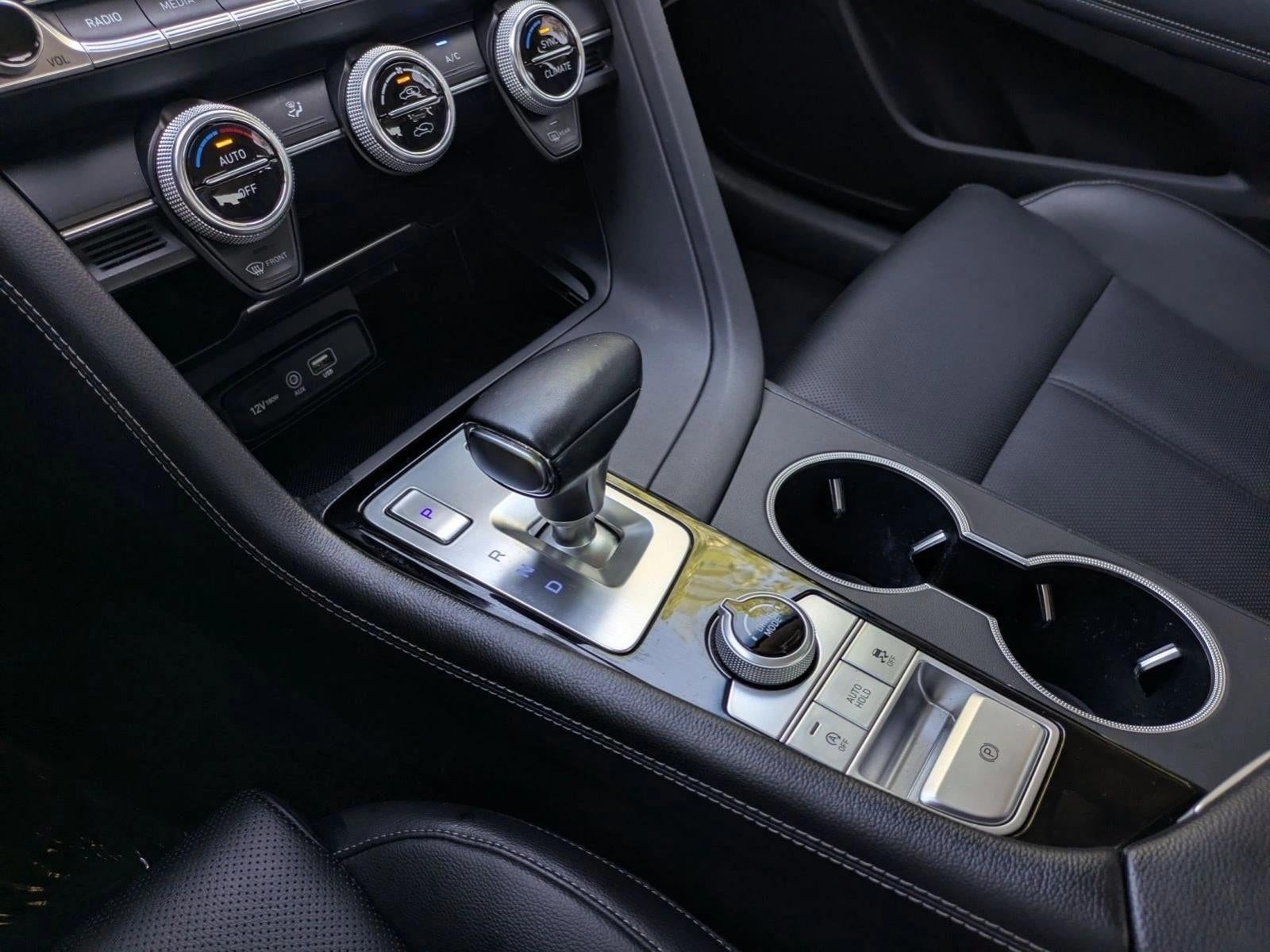 2021 Genesis G70 2.0T RWD