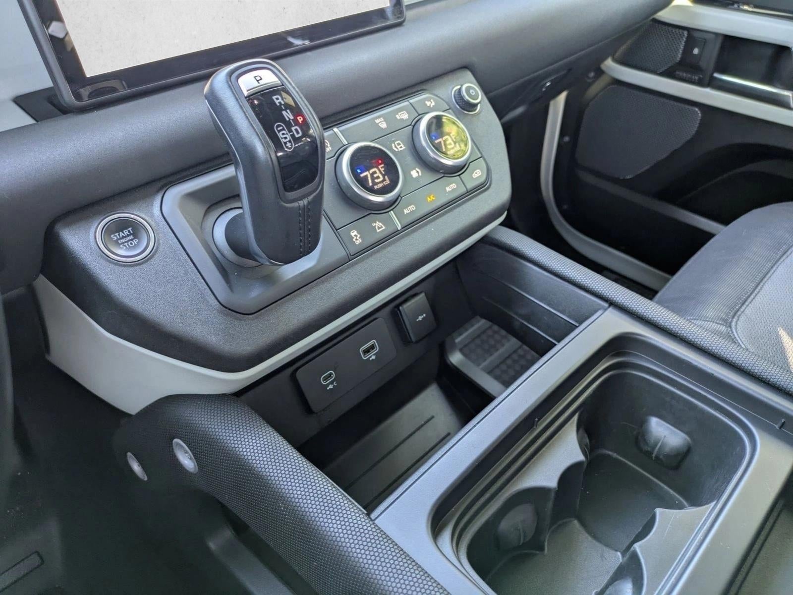 2022 Land Rover Defender 110 X-Dynamic SE AWD
