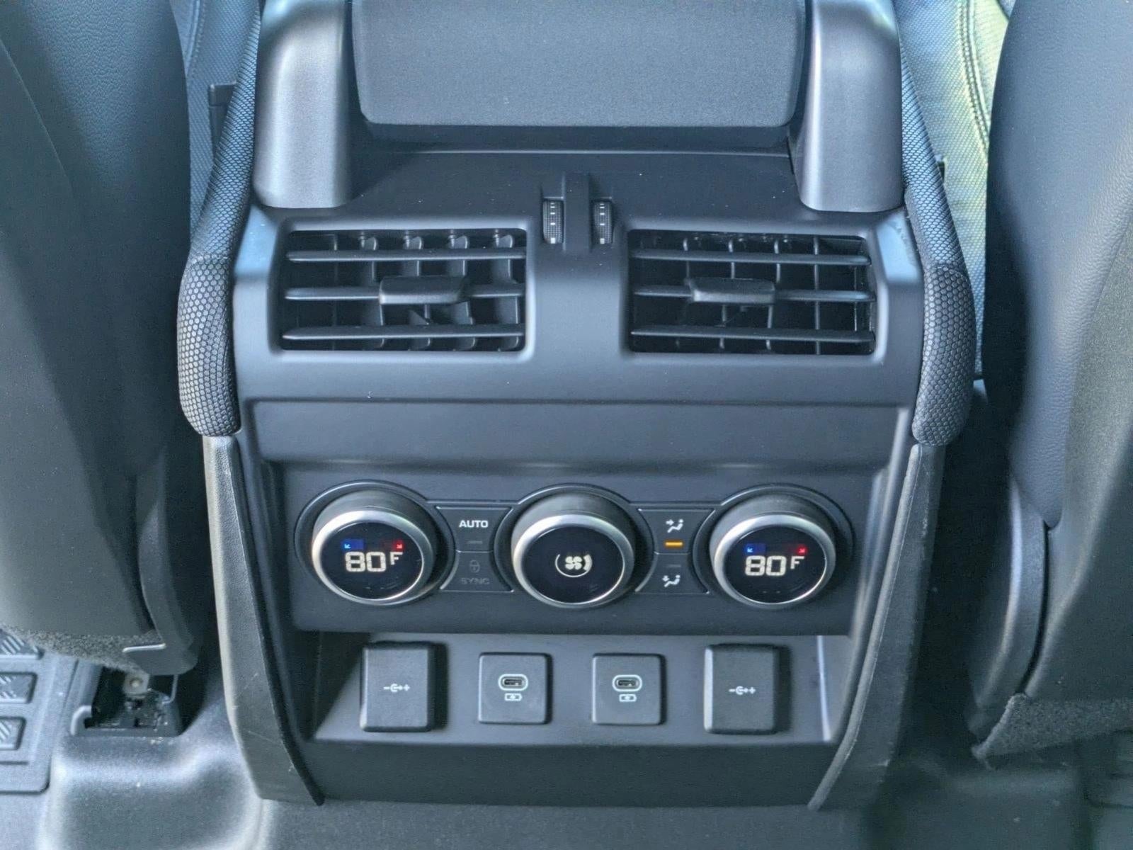 2022 Land Rover Defender 110 X-Dynamic SE AWD