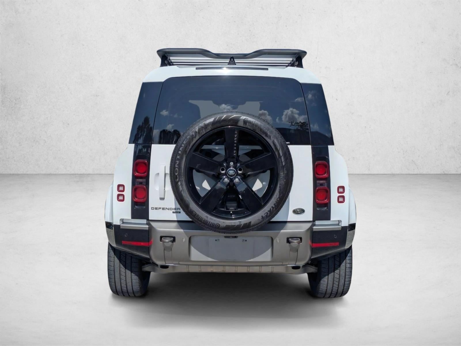 2022 Land Rover Defender 110 X-Dynamic SE AWD