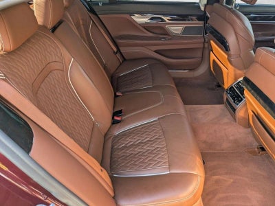 2020 BMW 750i xDrive Sedan