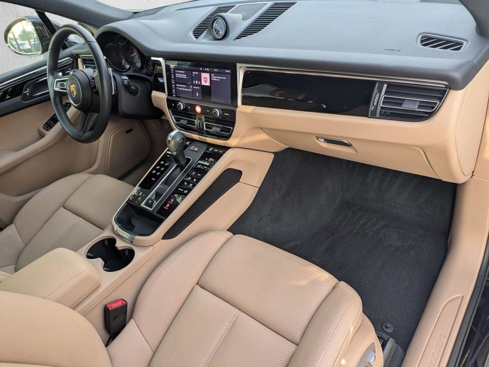 2025 Porsche Macan AWD