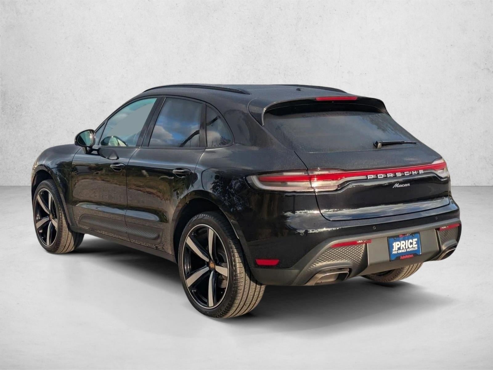 2025 Porsche Macan AWD