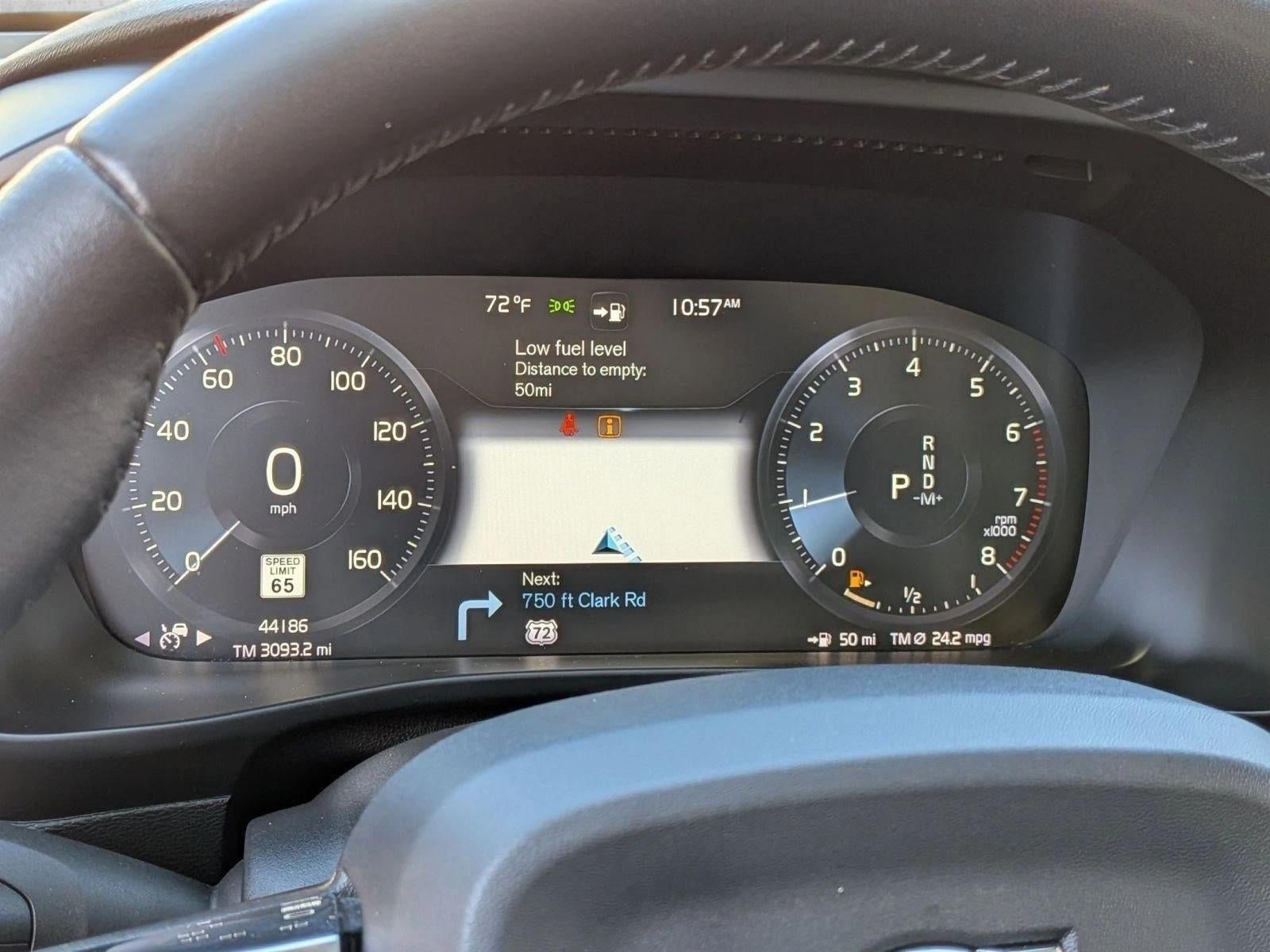 2019 Volvo XC40 T5 AWD Momentum