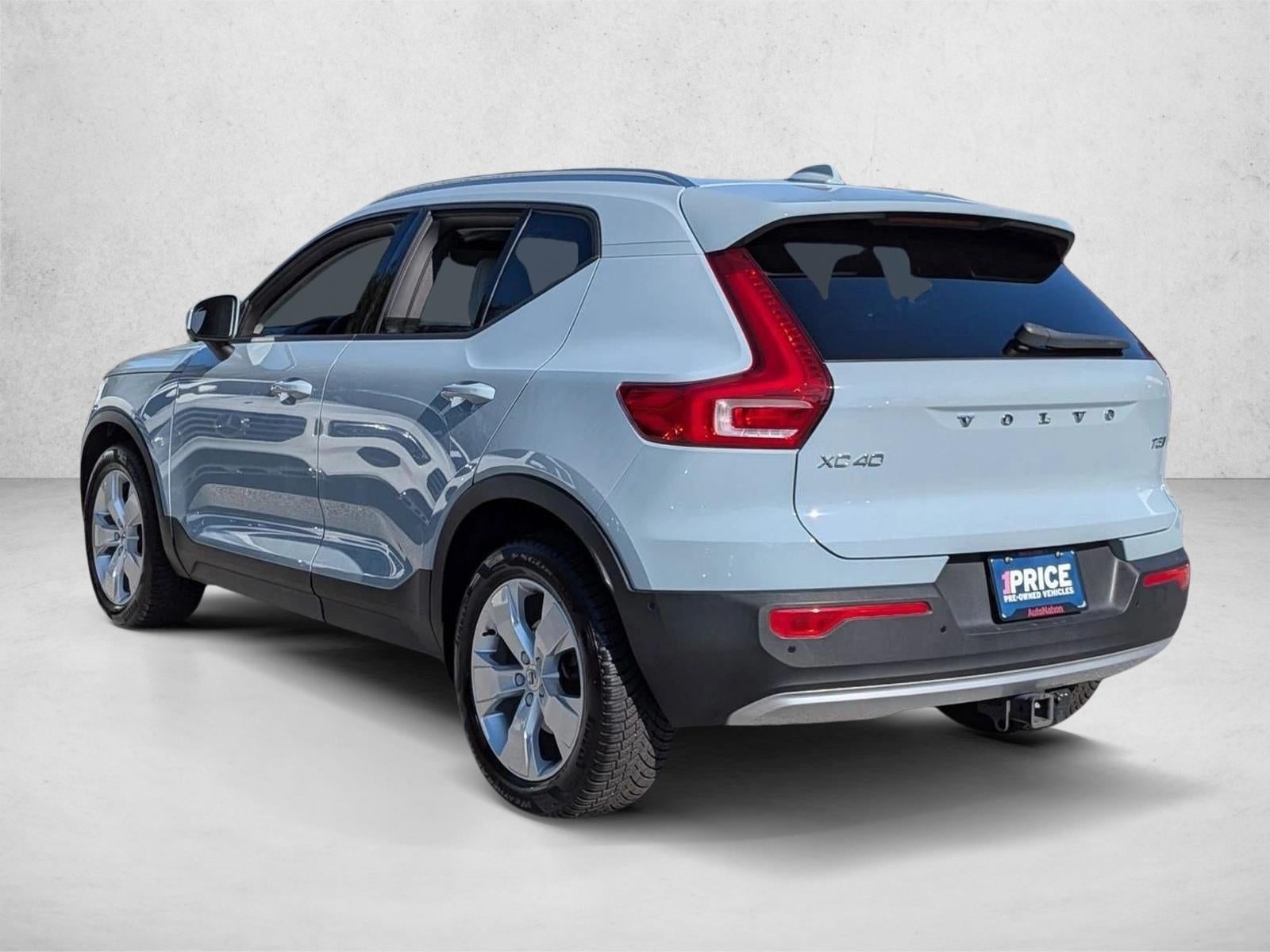 2019 Volvo XC40 T5 AWD Momentum