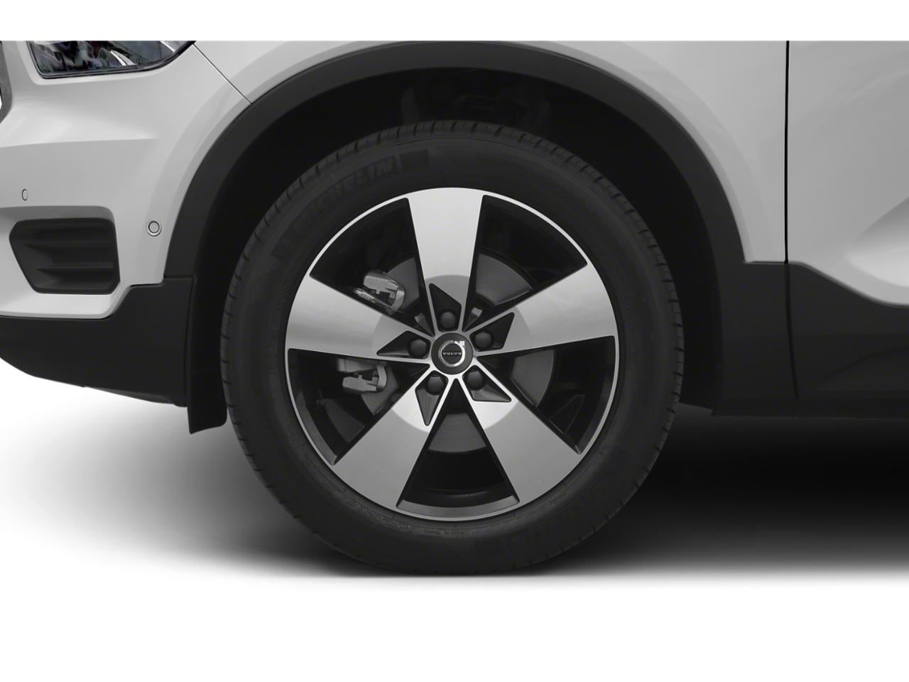 2019 Volvo XC40 T5 AWD Momentum