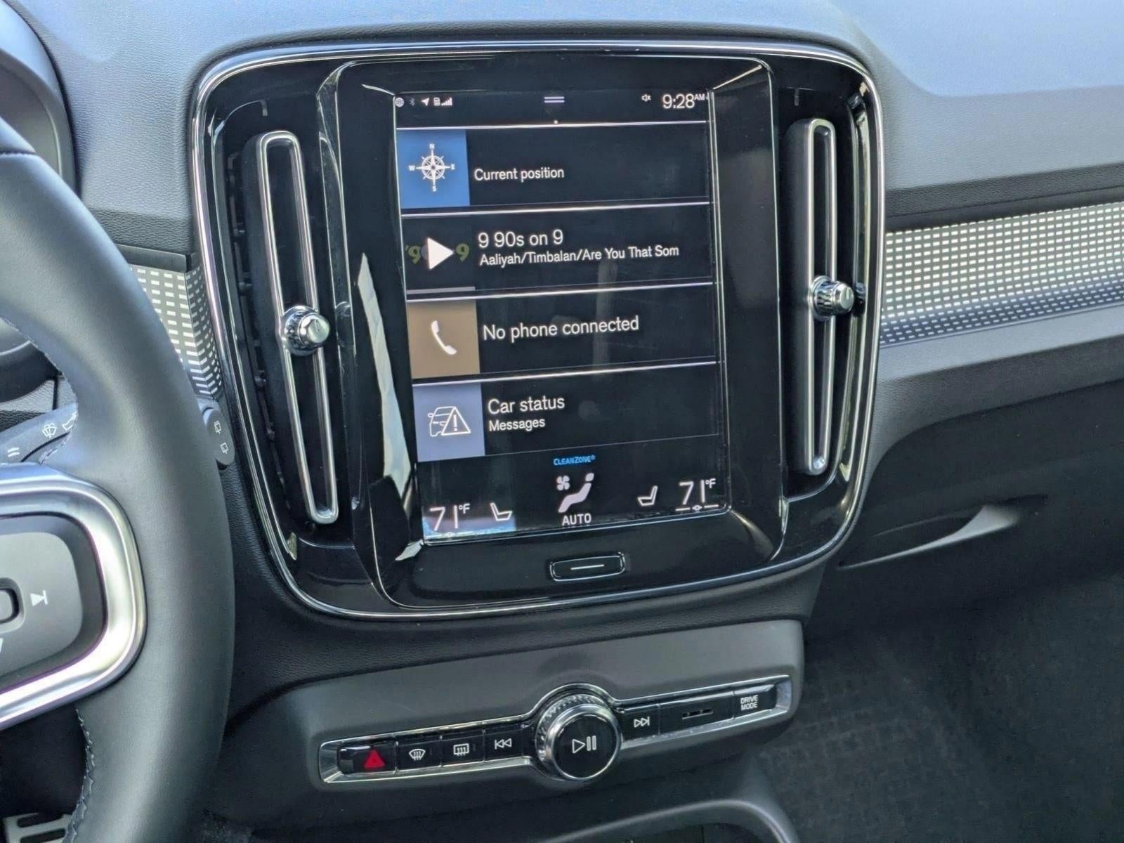 2022 Volvo XC40 T5 AWD R-Design